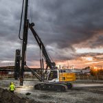 liebherr-lrh-100-rammgerat-ramme-piling-rig-hammer-piles-pfahle.jpg