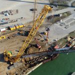 liebherr-lrh-600-swinging-leader-schingmaekler-uferbau-stahltraeger-pic3.jpg