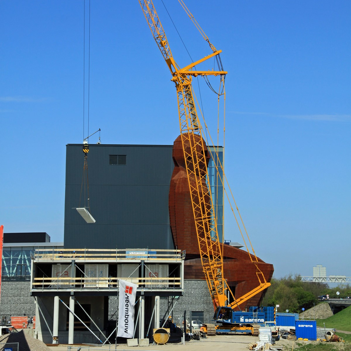 liebherr-lr-1160-lattice-boom-crawler-crane-160-t-raupenkran-pic7.jpg