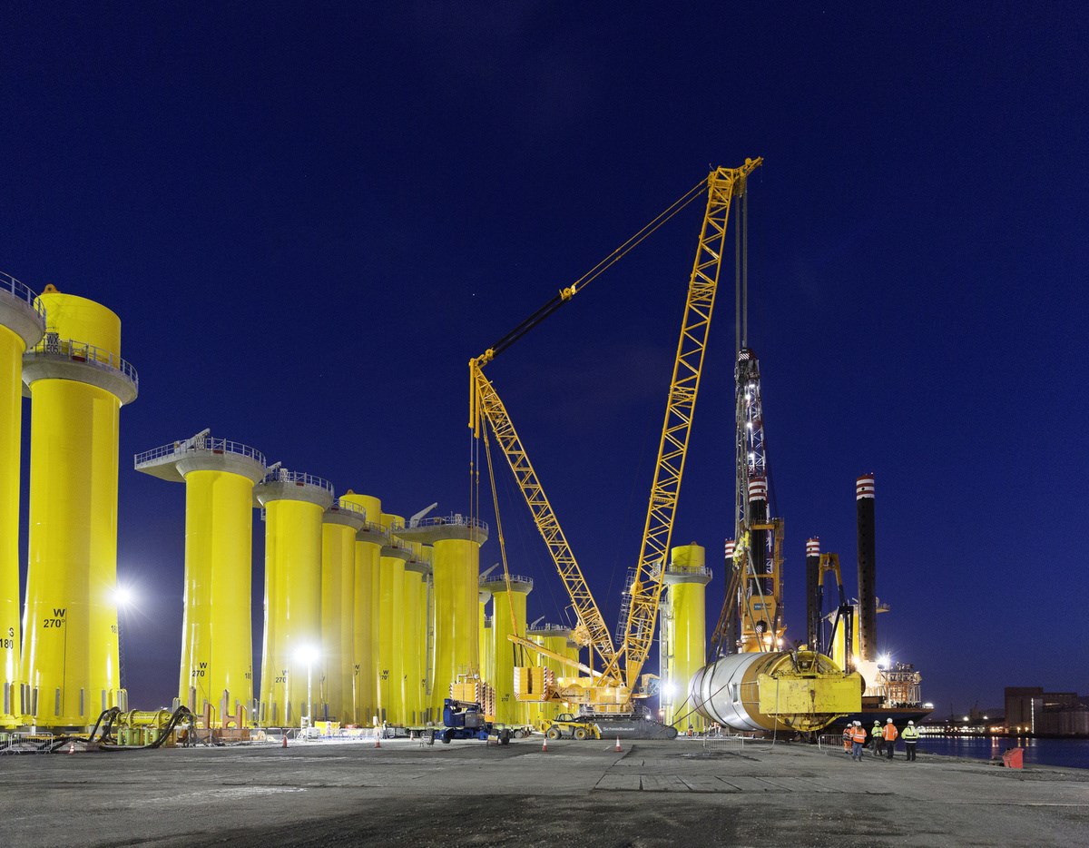 liebherr-lr-11350-schmidbauer-belfast-rgb_web.jpg
