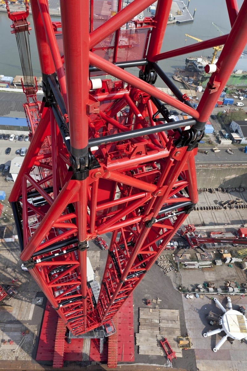 liebherr-lr-13000-2.jpg